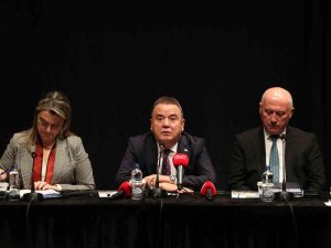 Antalya’da Resmi Plakalı Otobüsleri Büyükşehir İşletecek