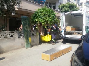 12 Bıçak Darbesiyle Eşini Öldüren Koca Hakim Karşısına Çıktı