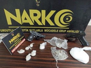 Turgutlu’da Uyuşturucu Operasyonunda 2 Tutuklama