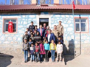 Kaymakam Özçelik: “Amacımız, Devletimizin Vatandaşlarımıza Uzanan Elleri Olduğumuzu Göstermek”