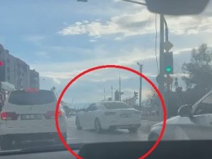 Drift Atan Lüks Otomobil Kamerada...cezası Ağır Oldu