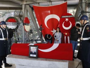 Otobüs Kazasında Şehit Olan Eren Öztürk, Adana’da Son Yolculuğuna Uğurlandı