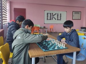 Hakkari’de Eğitime Devam Edemeyen Çocuklar Yeniden Okulla Buluşturuluyor