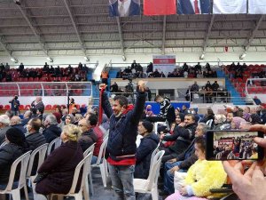 Toki̇ Kurasında Ev Çıkanlar Gözyaşlarına Hakim Olamadı