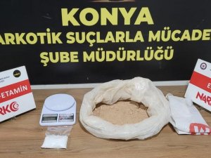 Konya’da Kamyondaki Mobilyaların Arasından Uyuşturucu Çıktı