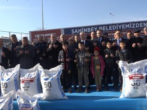 Şahinbey’den Hayvan Yetiştiricilerine 7 Bin Ton Yem Desteği