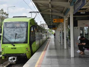 Metroda Seferler Yeniden Başladı