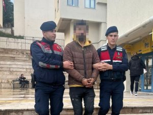 Karşılıksız Çek Dolandırıcısı Jandarmaya Yakalandı