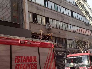 Kağıthane’de Restoranda Yangın Paniği