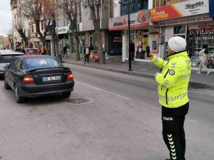 Aksaray’da Hatalı Parklara Geçit Yok: 43 Araca 18 Bin 748 Tl Ceza