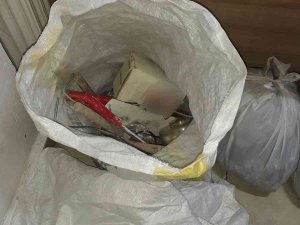 Boya Süzgecinden Terliğe Birçok Eşyayı Çalan Şahıs Suçüstü Yakalandı