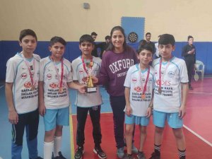 Kars’ta Okullar Arası Badiminton Turnuvası Sona Erdi