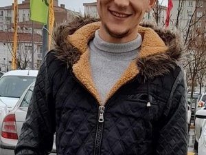 "İ̇şe Gidiyorum" Diyerek Evden Ayrılan Gençten Haber Alınamıyor