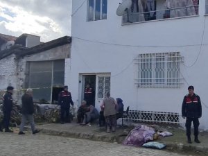 Bir Babanın En Acı Günü: Karısı Ve Çocuklarını Ölü Olarak Buldu