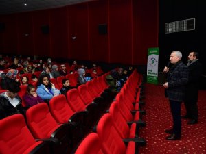 Yeşilyurt’ta Yetim Ve Öksüz Çocuklara Sinema Keyfi