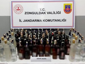 Durdurulan Araçtan Çok Sayıda Kaçak Alkol Ele Geçirildi