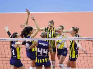 2023 Cev Şampiyonlar Ligi: Fenerbahçe Opet: 3 - Stuttgart: 1