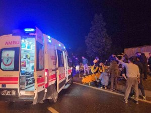 Belen’de İki Otomobil Çarpıştı: 4 Yaralı