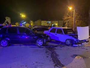 Karabük’te Trafik Kazası: 2 Yaralı