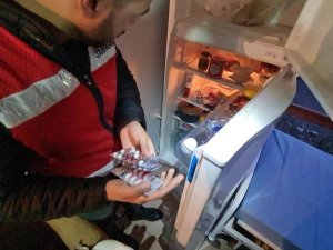 Suç Makinesinin Buzdolabından Uyuşturucu Çıktı