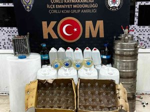 Tekirdağ’da Yarım Ton Sahte Alkol Ele Geçirildi