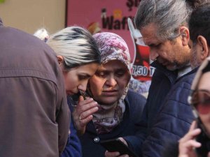 Kayınvalide Ve Gelinin Kuyumcudaki Dalgınlığı 40 Bin Liraya Mal Oldu