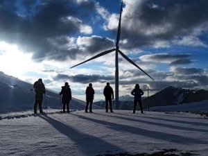 Vanlı Dağcılar 3 Bin 100 Rakımlı Dernekos Dağı’na Tırmandı