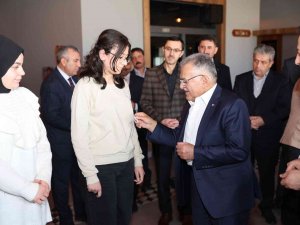 Başkan Büyükkılıç, Develi’de Başarılı Öğrencileri Ödüllendirdi