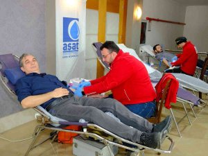 Asat’tan Kan Bağışı