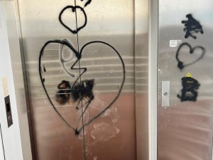 Şehidin Adını Taşıyan Yaya Üst Geçidini Bakın Ne Hale Getirdiler