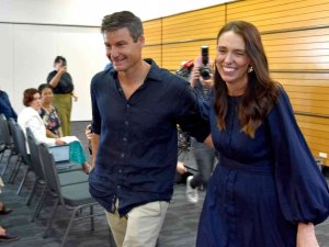 Yeni Zelanda Başbakanı Ardern, İstifa Ediyor