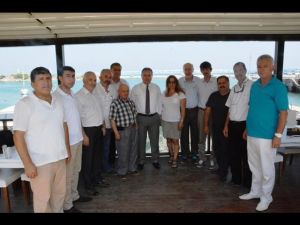 Düzce Valisi Fidan Çalışan Gazeteciler’le Kahvaltı Yaptı