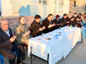 Siirt Valisi Hacıbektaşoğlu, Vefat Eden Köy Muhtarının Acısını Paylaştı