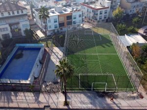 Madımak Parkı İçindeki Halı Saha Yenilendi