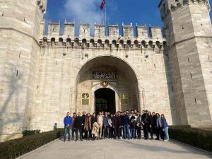 Öğrenciler Tarihi Yarımadayı Gezdi
