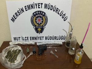 Mersin’de Uyuşturucu Operasyonu: 4 Gözaltı
