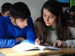 Öğretmenlerin Bir Aylık Çabaları Sonucu İ̇sa Okula Kazandırıldı