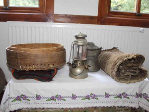 Mübadillerin Yanlarında Getirdikleri Asırlık Eşyalar Dernek Binasında Sergileniyor