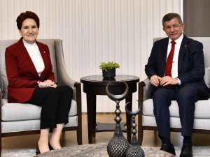 İ̇yi̇ Parti Lideri Akşener’den Gelecek Partisi Lideri Davutoğlu’na Ziyaret