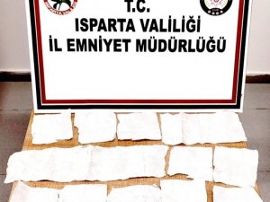 Isparta’da 3 Kişi Uyuşturucu Sebebiyle Tutuklandı