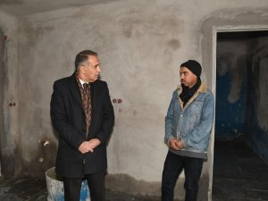 Vali Çuhadar, Kanser Hastası İçin Yaptırılan Evi İnceledi