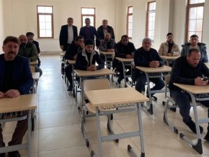 Motorlu Kara Taşıtları Alım Satım Sınavı Yapıldı