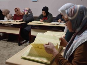Şahinbey Tesislerinde Kur’an-ı Kerim Öğreniyorlar