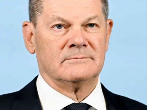 Almanya’dan Ukrayna’ya Tank Şartı: "Scholz, Abd’yi Bekliyor"