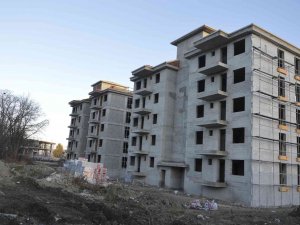Burdur’da İnşaattan Düşen İşçi Ağır Yaralandı
