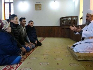 Eşi Müslüman Olunca Gözyaşlarını Tutamadı