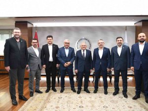 Büyükkılıç’a Eğitimcilerden Ziyaret Ve Teşekkür