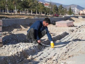 Kanal İmalatının Tamamlandığı Projede Kaldırım Çalışmalarına Başlandı