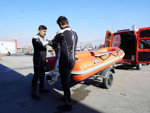 İ̇tfaiye Envanterine Su Altı Arama Kurtarma Aracı