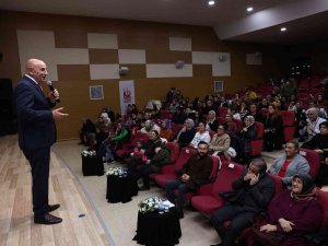 Çem’deki Minikler İlk Mezuniyet Sevincini Sertifika Alarak Yaşadı